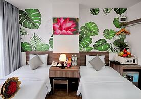 Mega Light Hotel