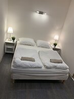 Silver Lounge