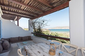 Beautiful Villa at Panormos
