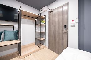 Oblique Apartment