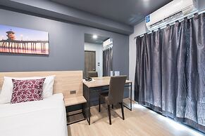Oblique Apartment