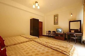 Plum Inn 1