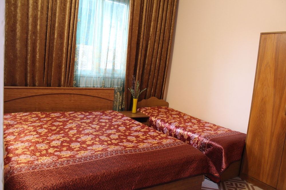 Solnechniy Dom Guest House