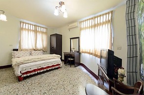 Plum Inn 2