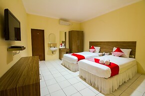 OYO 688 Grand Pakidulan Hotel