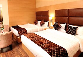 Hotel Landmark Near Golden Temple