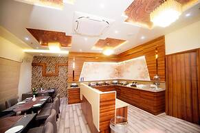 Hotel Landmark Near Golden Temple