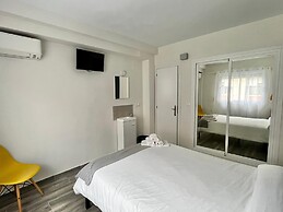 Click & Room