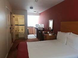 The Tudor Hotel