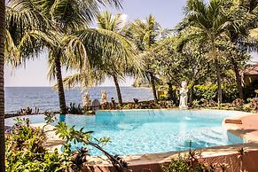 Teluk Indah Beach & Pool Villa