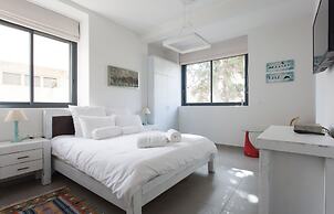 Sunny Luxary Apartments