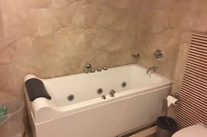 Shiva Oasis Resort