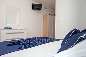 Al Faro Guest House