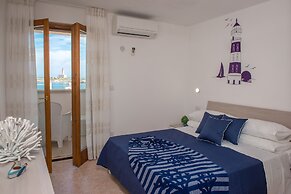 Al Faro Guest House