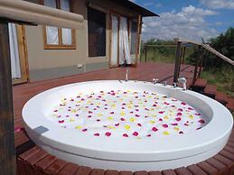 Emayian Luxury Camp