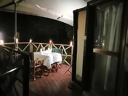 Emayian Luxury Camp