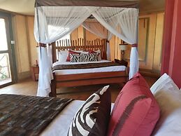 Emayian Luxury Camp