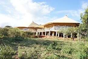 Emayian Luxury Camp