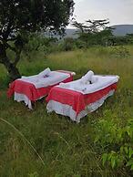 Emayian Luxury Camp
