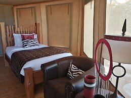 Emayian Luxury Camp