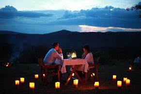 Emayian Luxury Camp