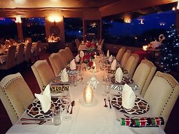 Emayian Luxury Camp