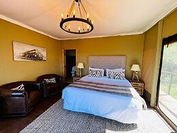 Emayian Luxury Camp
