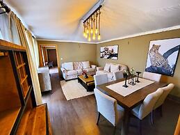 Emayian Luxury Camp