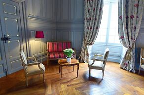 Chateau De Paraza