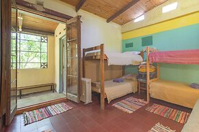 Casa del Árbol Hostel