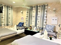 Super Guest House