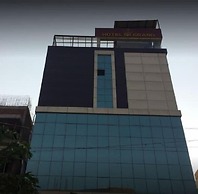 Iroomz Hotel SR Grand