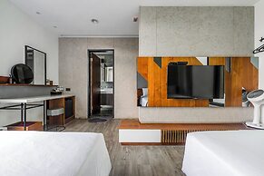 MH48 Hotel