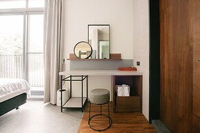 MH48 Hotel