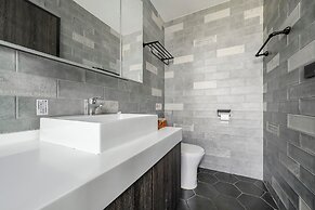 MH48 Hotel