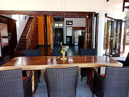Samari Hill Villas