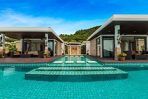 Resort Pool Villa With 5 Bedrooms TS1