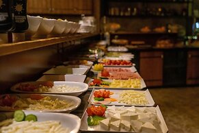 Lunar Cappadocia Hotel