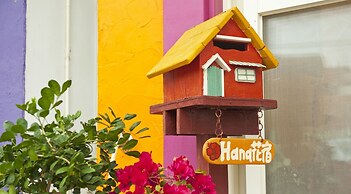 HANA B & B
