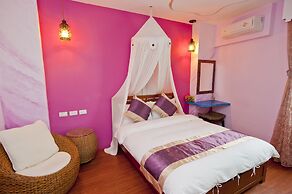 HANA B & B