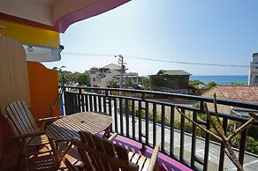 HANA B & B