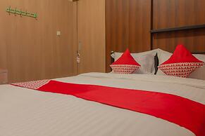 OYO 789 Pelangi Guest House