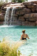 Oasis Lodges