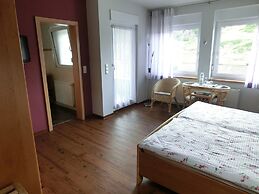 Ferienweingut Hirschen Schulstrasse