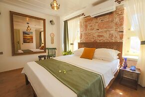 Cunda Tas Otel By Taze