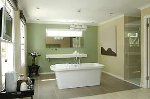 Cheviot Place Guest House