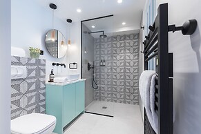 L'Abeille Boutique Apartments