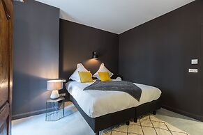 L'Abeille Boutique Apartments