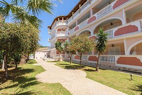 Dinos Hotel