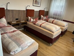 Hotel Boarding House Hohenwart
